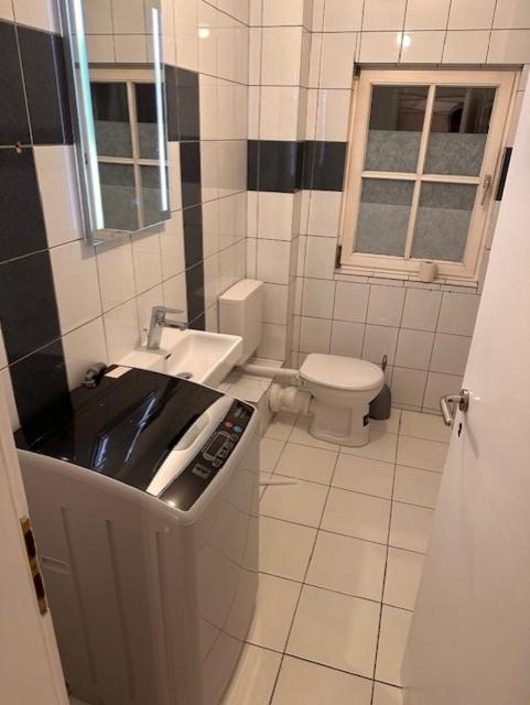 2 Zimmer Appartment für 4 Personen mit Küche und Duschbad 5