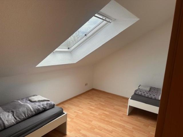 4 Personen I 2 Schlafzimmer I Wohnung Wörrstadt mit Parkplatz 5