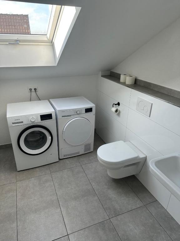 3 Zimmer Wohnung mit Balkon und Parkplatz 5