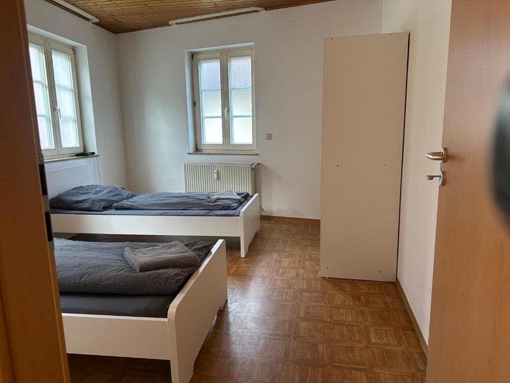 VD3 Monteur-Wohnung mit 2 Schlafzimmer in Alzey für 4 Personen 5