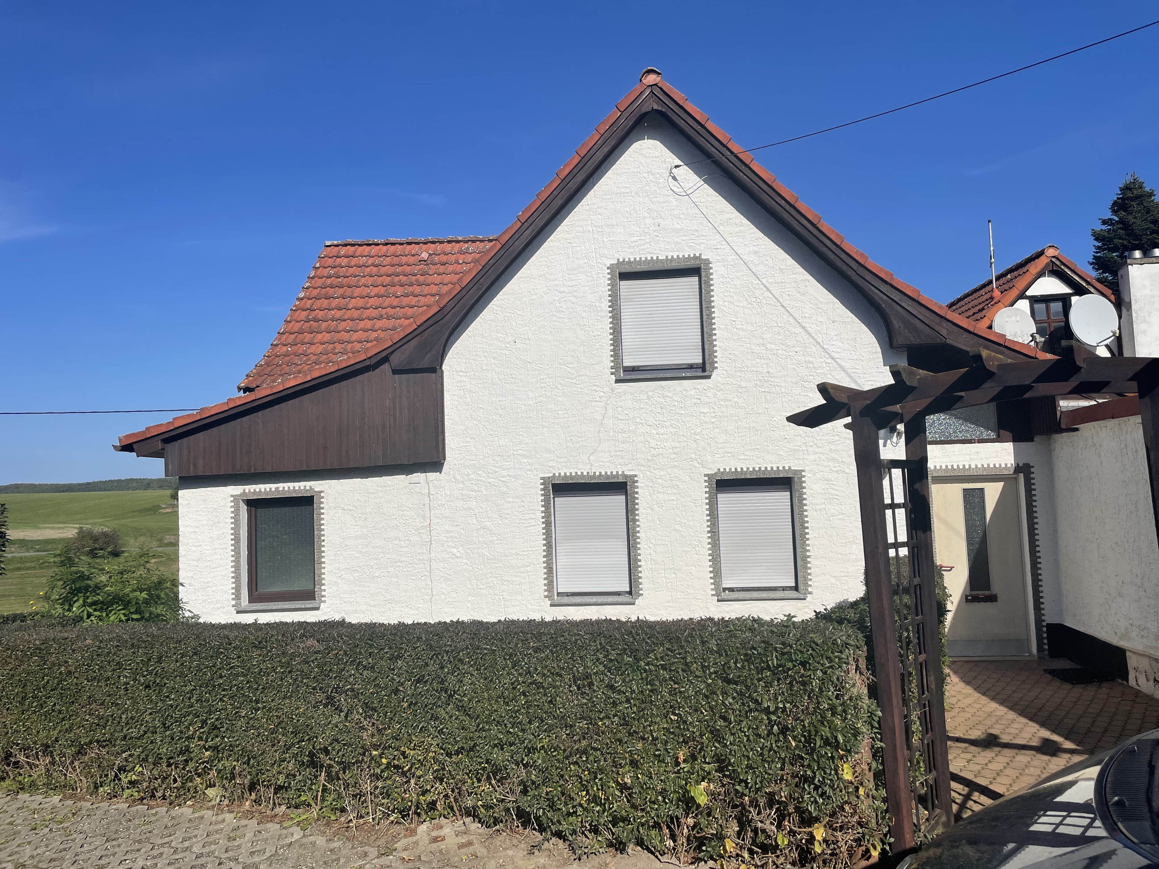 Alleinstehende Haus mit 5 Zimmern Parkplatz WiFi 3x 🚾 Bad Küche Bad
