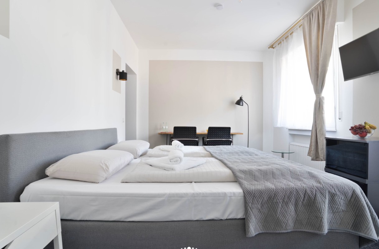 Studio mit Queensize-Bett