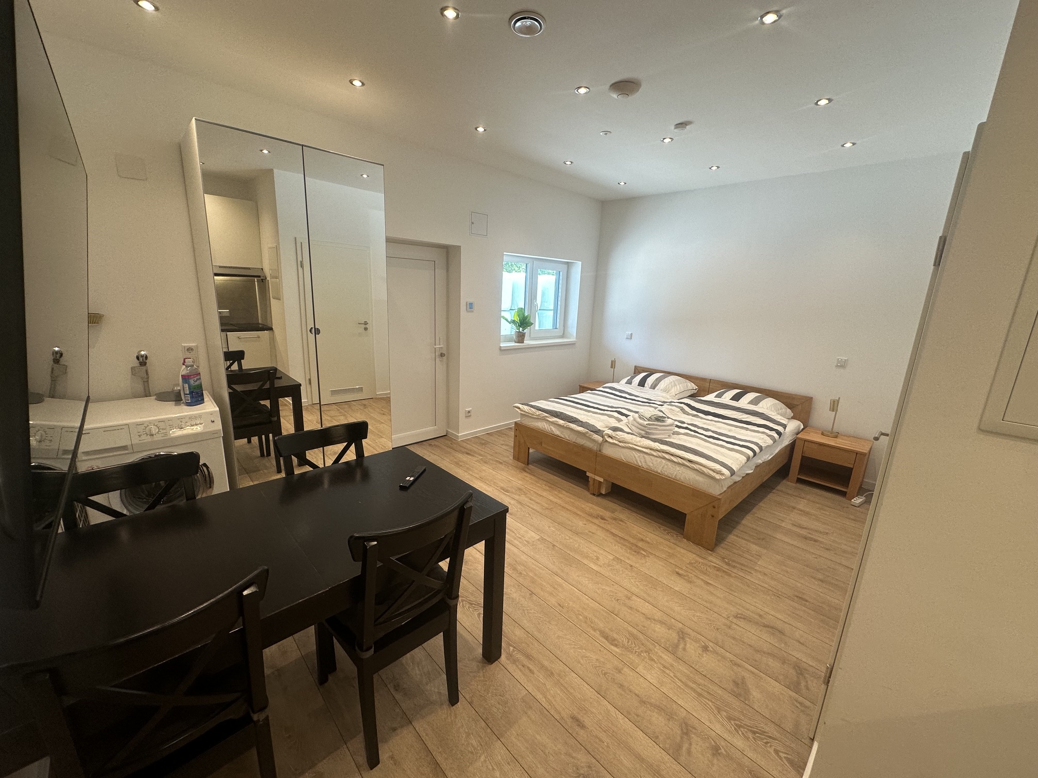 Premium-Apartment Wohnung 2 Hatten (OBJ-02)