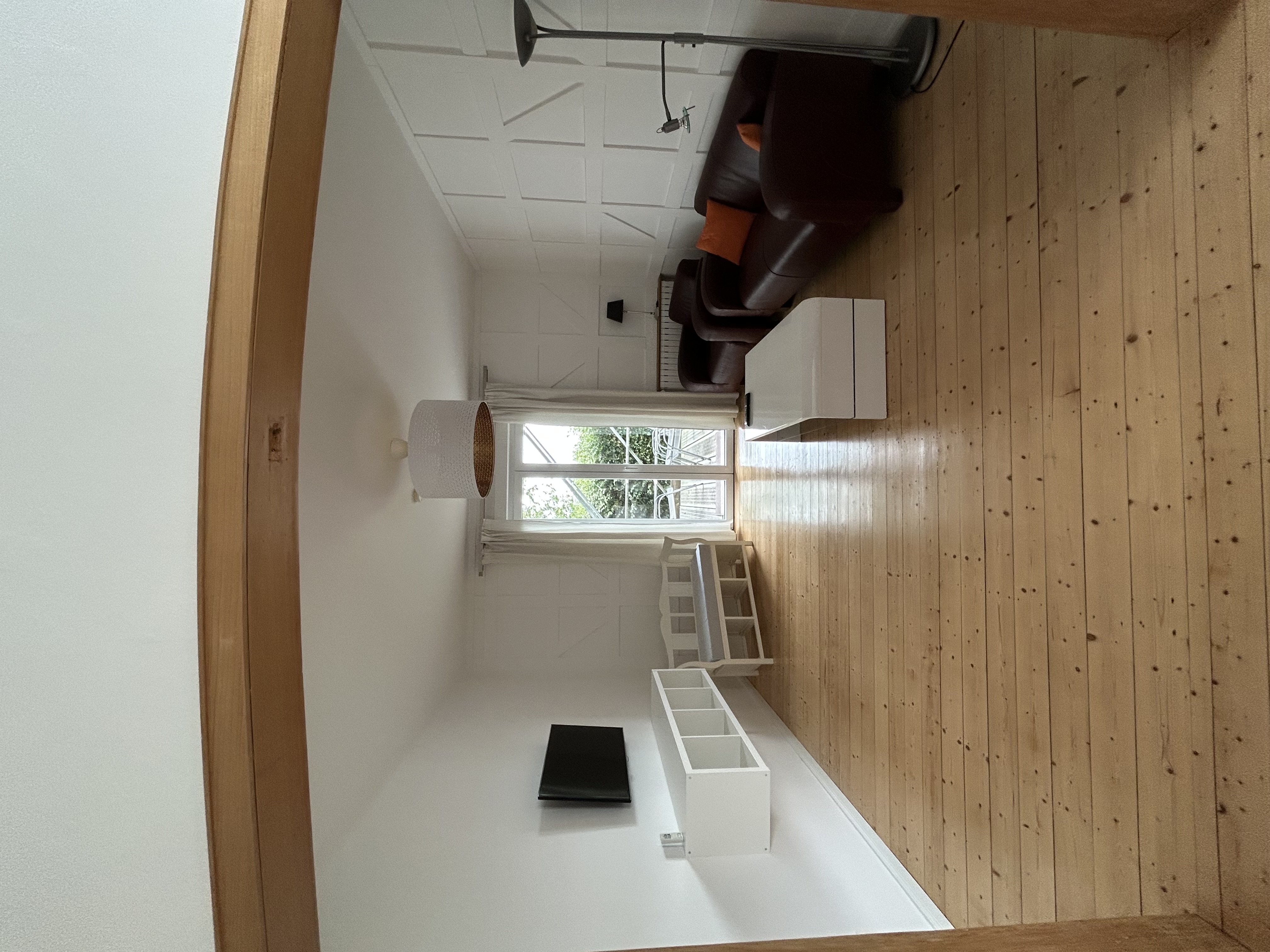Ruhige große Wohnung am Wald