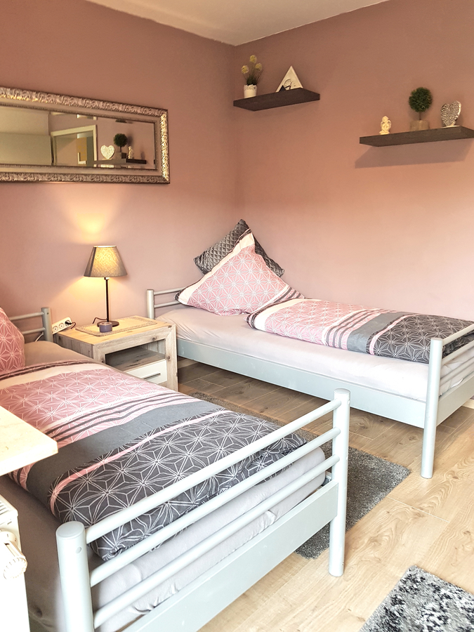 Schlafzimmer 1 - 1