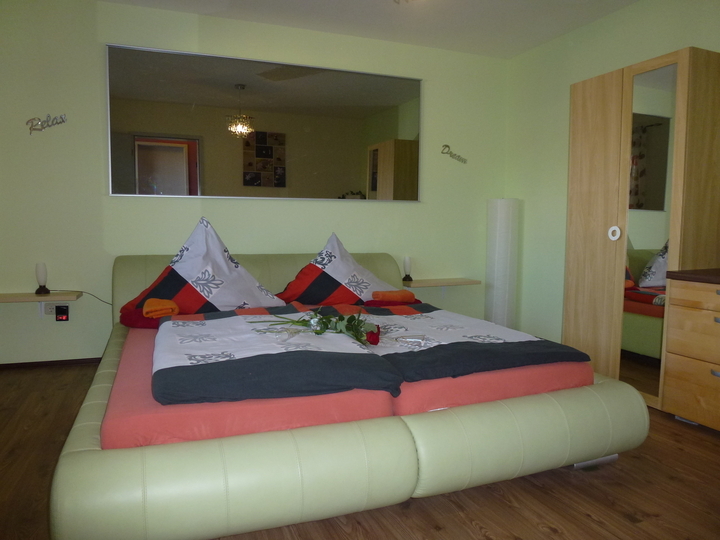 Schlafzimmer 1 - 1