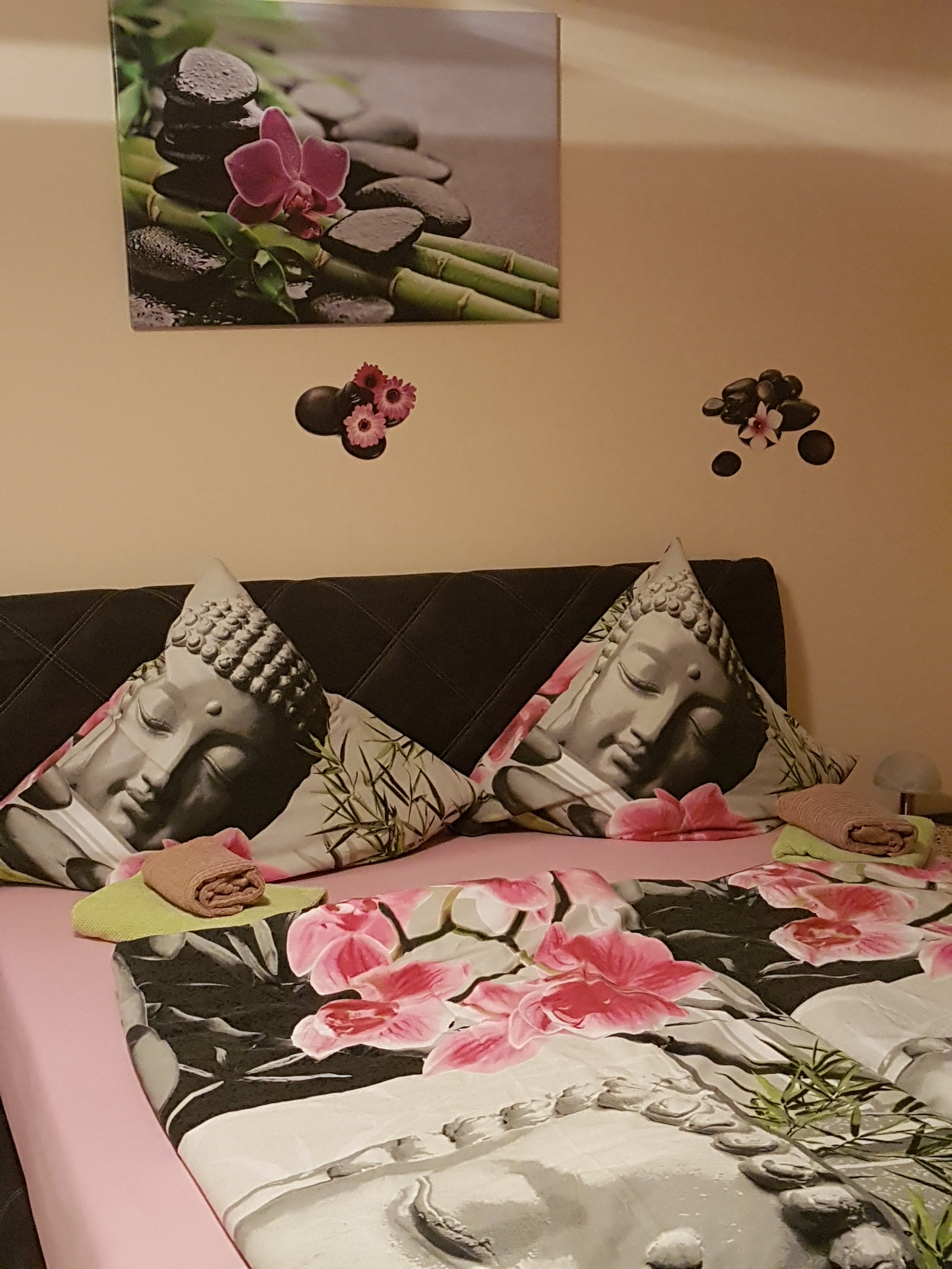 Schlafzimmer 2 - 1