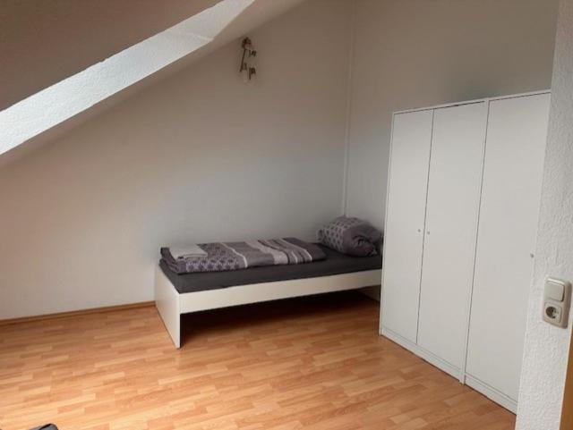 Schlafzimmer 2 - 1