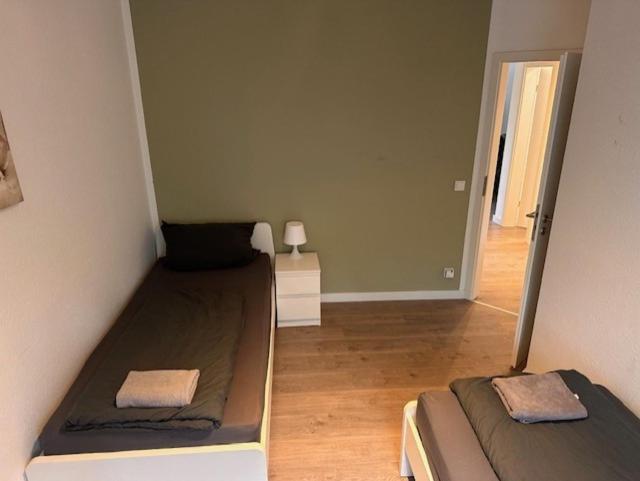 Schlafzimmer 2 - 1
