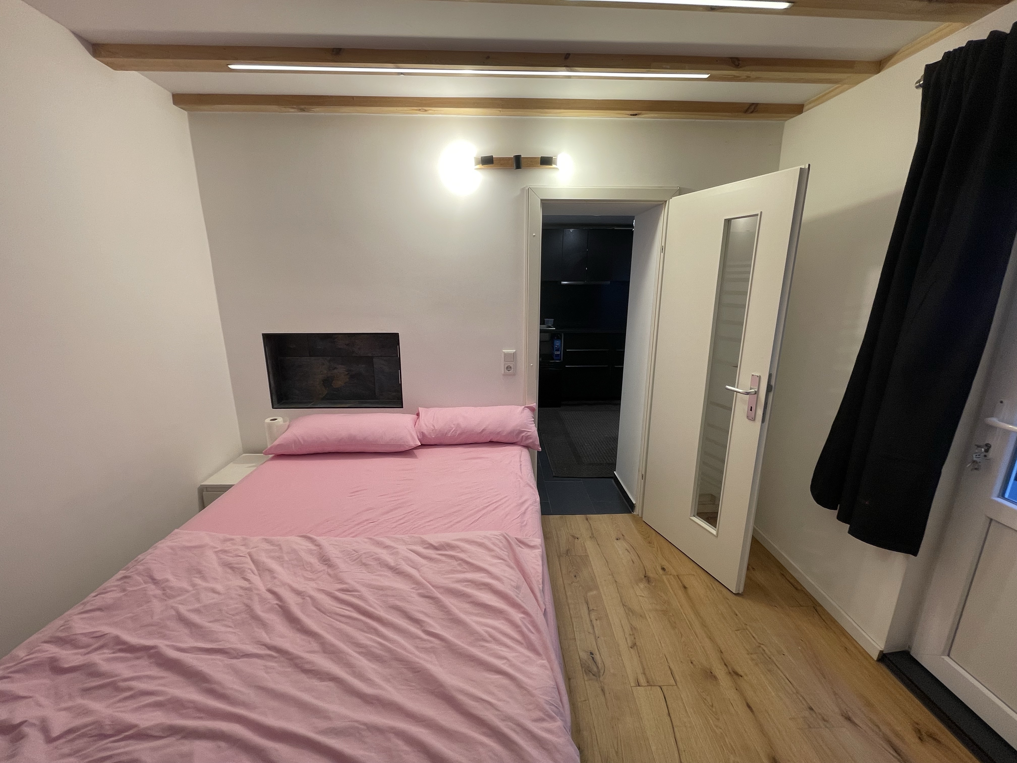 Gemütliche Zimmer im Ein-/Zweifamilienhaus 2