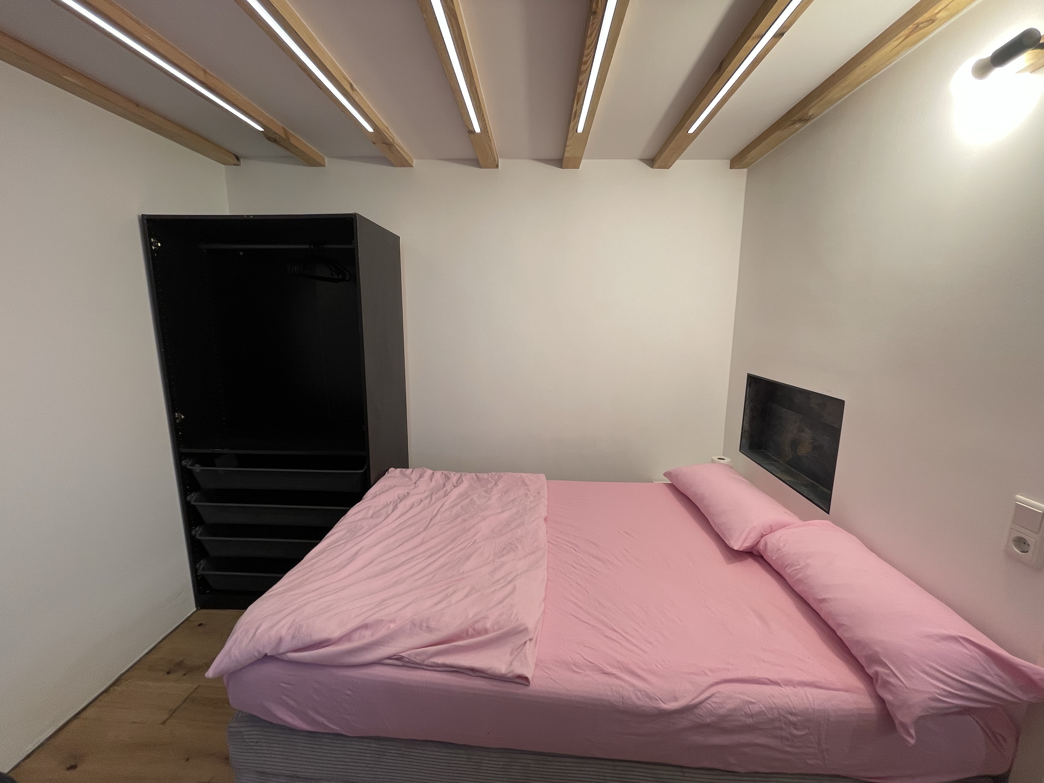 Gemütliche Zimmer im Ein-/Zweifamilienhaus 3