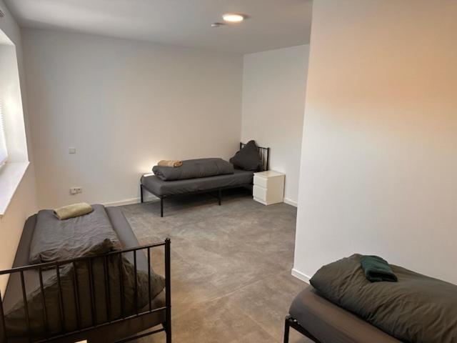 Schlafzimmer 1 - 1