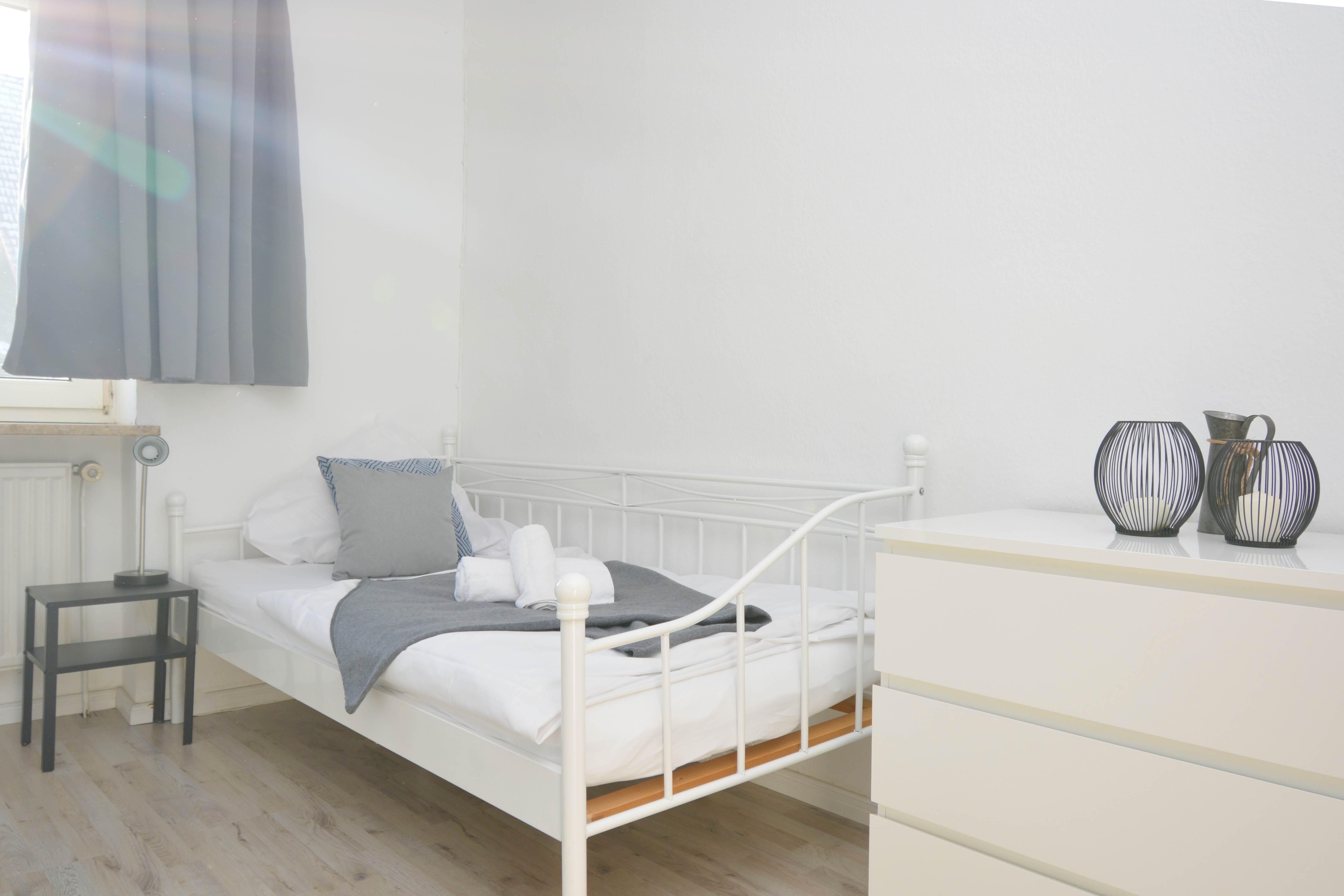 Schlafzimmer 2 - 1