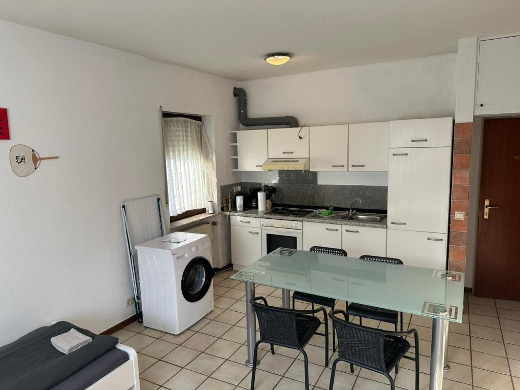 Arbeiterapartment mit 2 Betten, Küche, Bad 4