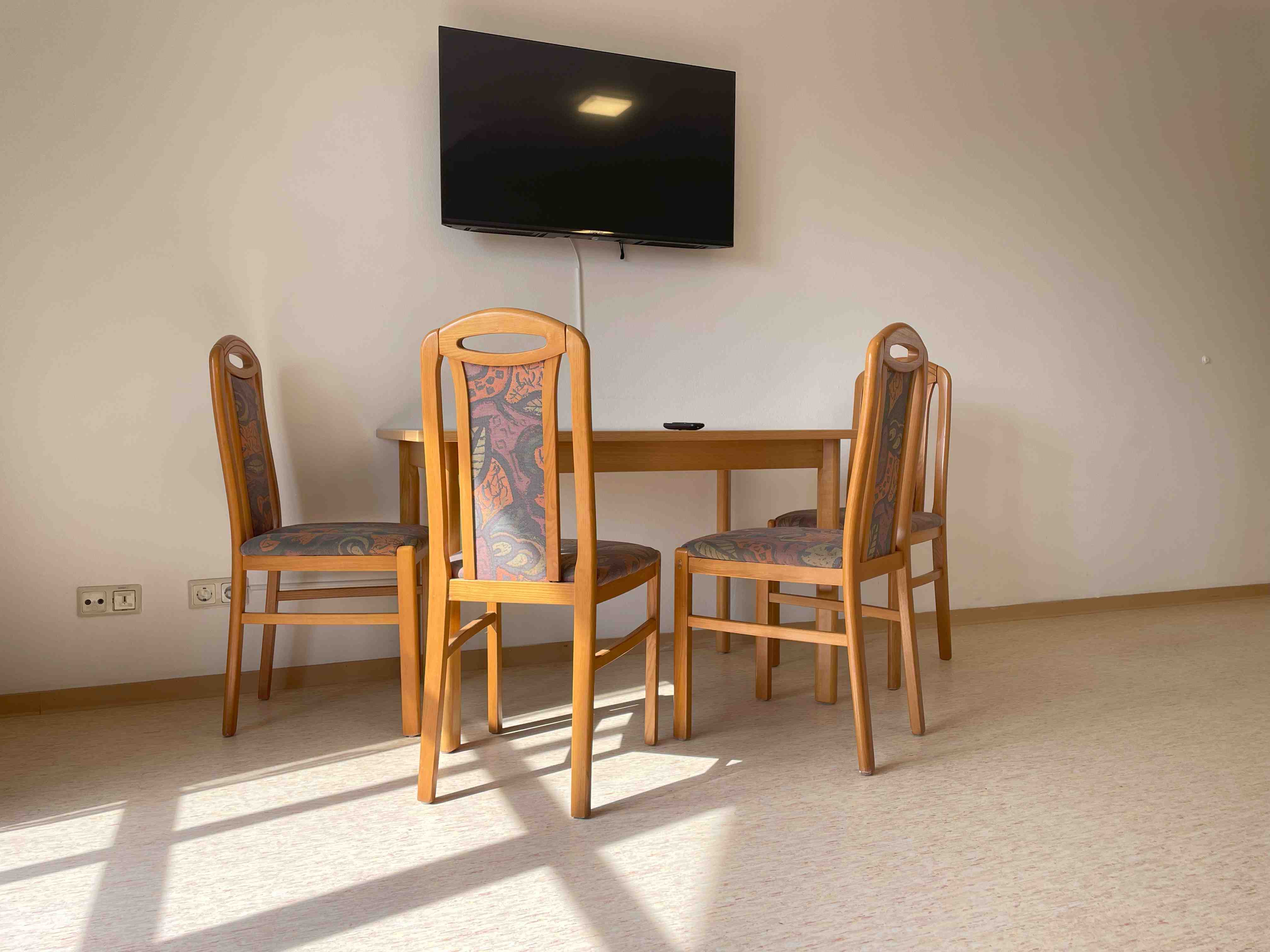 STA1079 geräumige Monteurwohnung